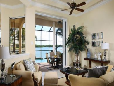 Beautiful 5 Bedroom Marco Island Home